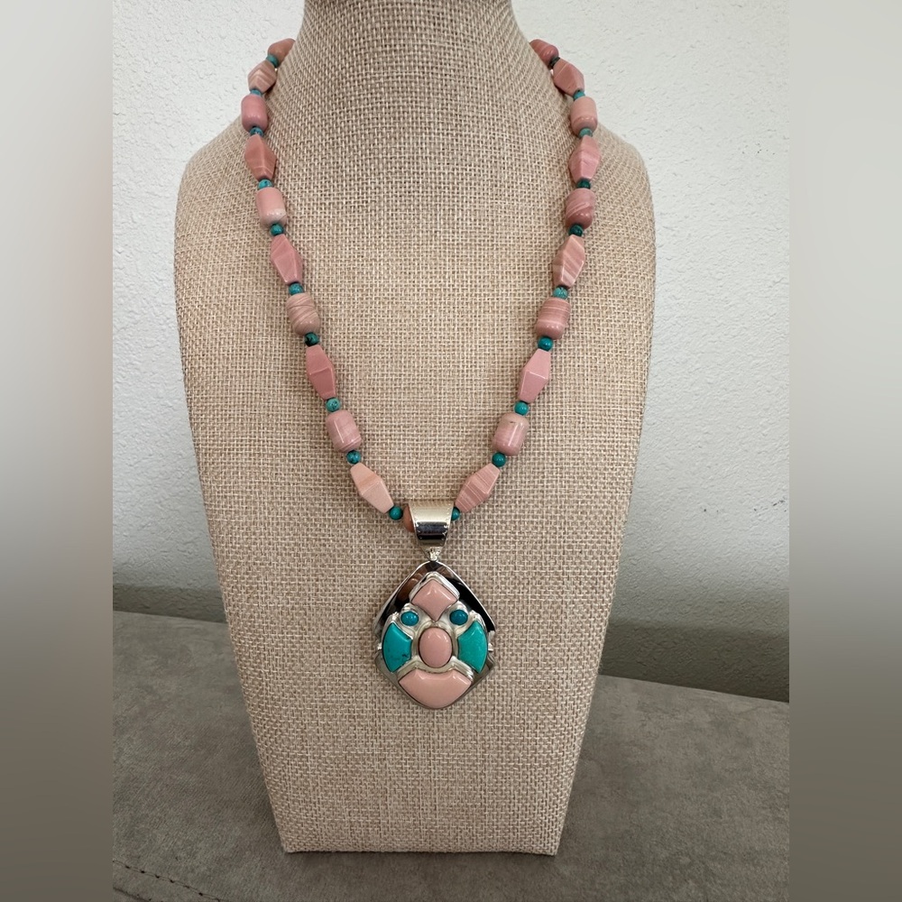 Turquoise And Pink Beaded Necklace With Gorgeous Pendant By Jay King 150$
